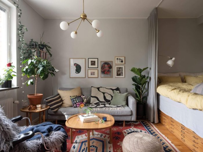 How to decorate a very small studio apartment