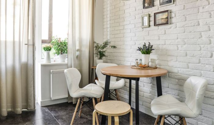 How to decorate small dining room